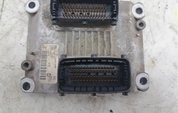Alfa Romeo 147 Engine control unit/module 00552049900