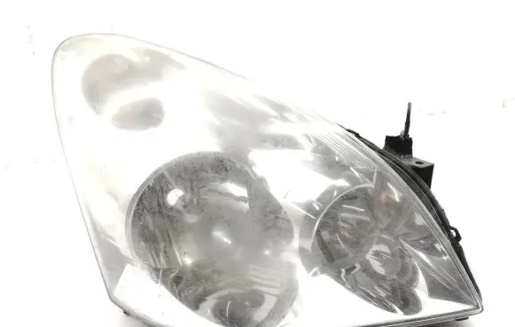 Toyota Corolla Verso E121 Headlight/headlamp