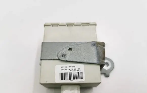 Toyota Corolla E120 E130 Door control unit/module 8974102050 73662712