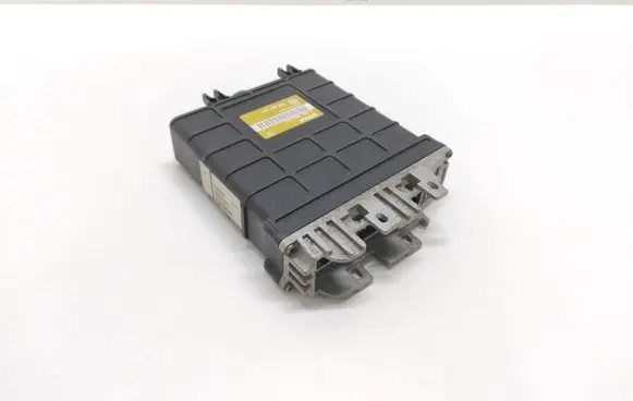 Volkswagen Golf III Engine control unit/module 0261200701 1H0907311
