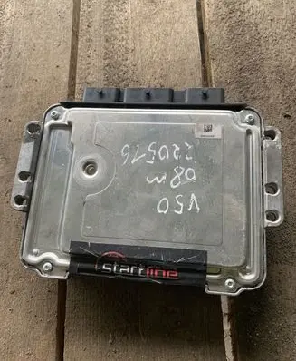 Volvo V50 Engine control unit/module 0281011775