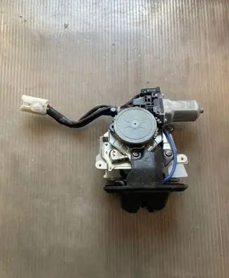 Lexus RX 330 - 350 - 400H Tailgate/trunk/boot lock/catch/latch 41232010080 1638000020