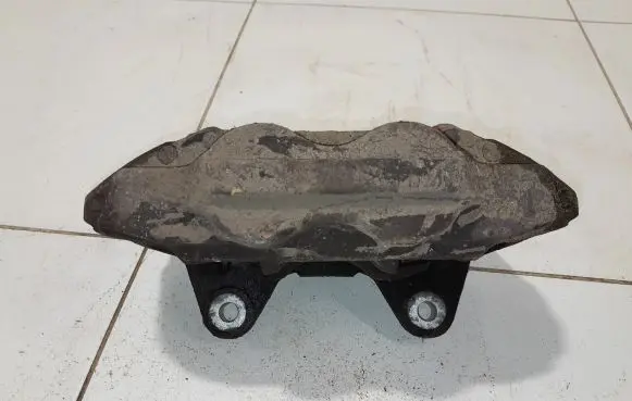 Toyota Land Cruiser (J120) Front brake caliper NOCODE
