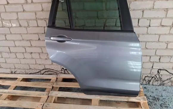 Rear door