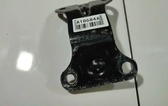 Opel Frontera B Rear door lock loop/hook striker 