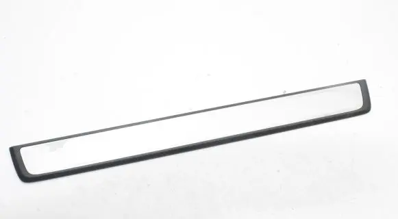 Volvo XC40 Side skirt rear trim 32132599