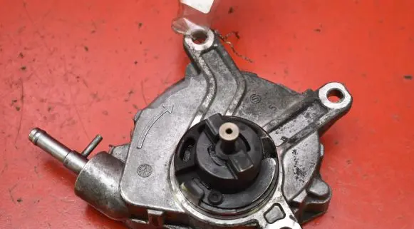 Toyota Auris 150 Vacuum pump TOYOTAZ