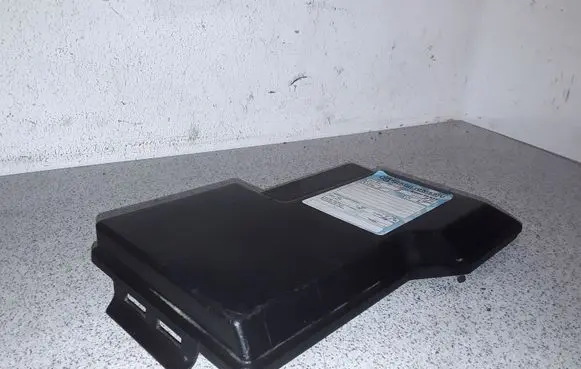 BMW 3 E36 Fuse box cover 61131387613