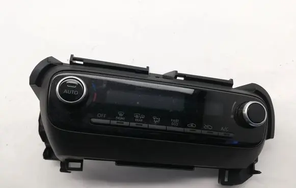Toyota Yaris XP210 Interior fan control switch 559000DN50