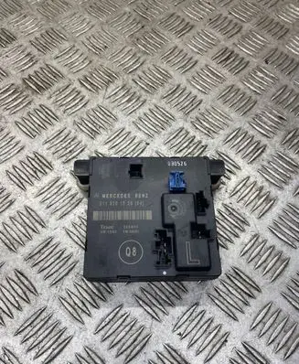 Mercedes-Benz E W211 Door control unit/module 2118201526 356805