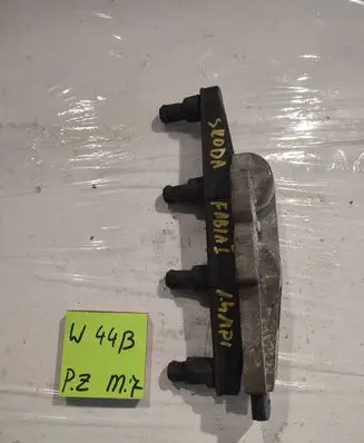 Skoda Fabia Mk1 (6Y) High voltage ignition coil 047905104B BAE961AE
