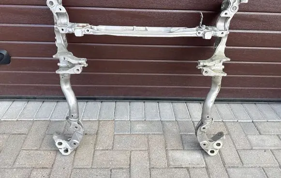 Lamborghini Urus Front subframe 4M0399315P 1908111056 4M0802441