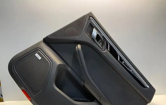 Porsche Macan (95B) Rear door card panel trim 95B867306 5302484