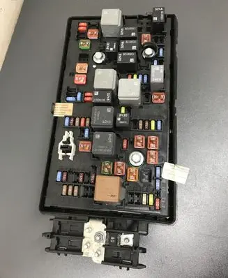 Opel Insignia A Fuse module