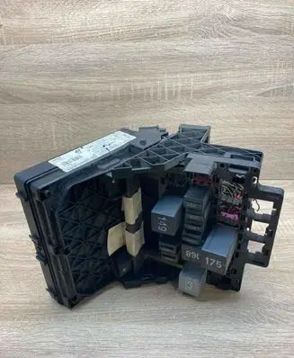 Ford Galaxy Fuse module 7M0962258F