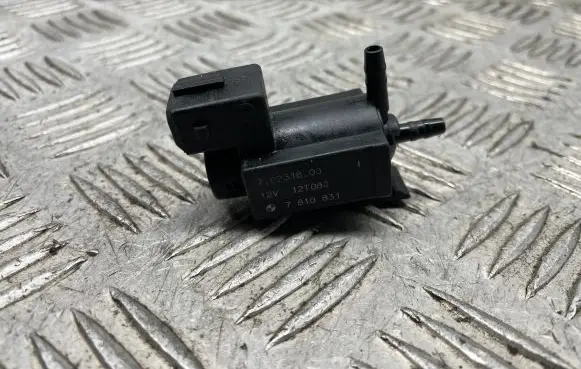 BMW 5 F10 F11 Turbo solenoid valve 7810831