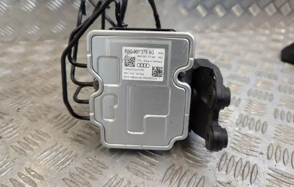 Audi A4 S4 B9 8W ABS Pump 8W0907379BG