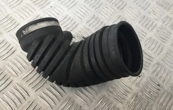Mercedes-Benz C W202 Air intake hose/pipe a6110940209