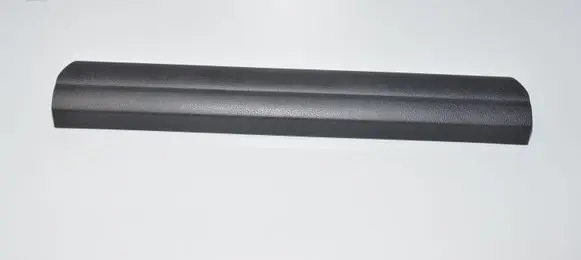 Front sill trim cover