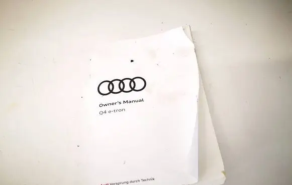 Audi Q4 e-tron Owners service history hand book 