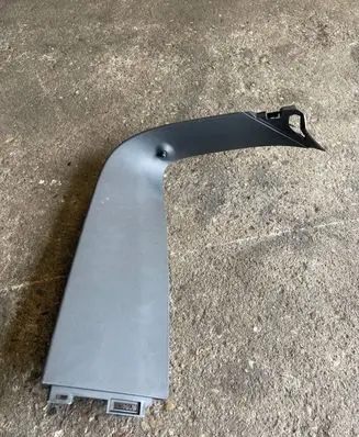 Opel Astra K Tailgate trim 39079441