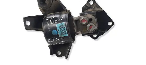 KIA Ceed Engine mount vacuum valve 