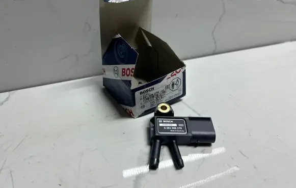 Mercedes-Benz C W204 Exhaust gas pressure sensor 0281006278