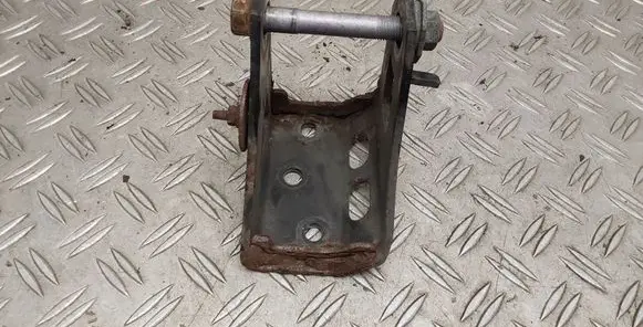 Toyota Verso Gearbox mounting bracket 