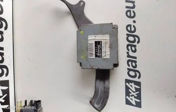 Toyota Land Cruiser (J120) Transfer box differential control unit 8953060350 0791001892
