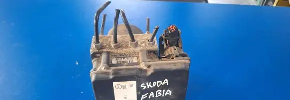Skoda Fabia Mk2 (5J) ABS Pump 0265800816
