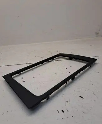 Volkswagen Golf V Dashboard center trim panel 5K0858063E