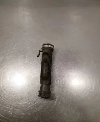 Renault Megane III Air intake hose/pipe