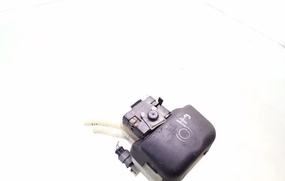 Brake fluid reservoir