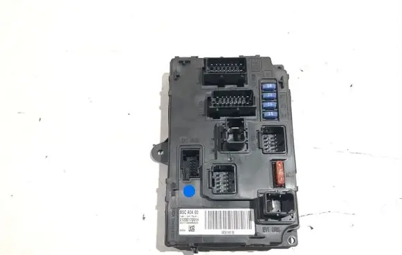 Peugeot 407 Fuse module 9656148180 S120017001H