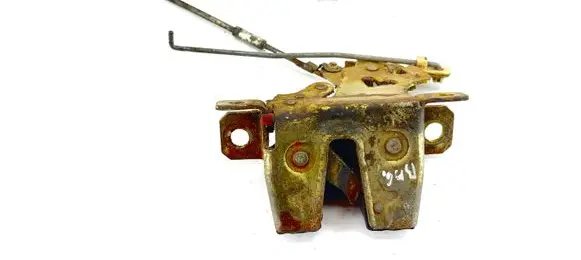Volvo 740 Tailgate/trunk/boot lock/catch/latch 3503380