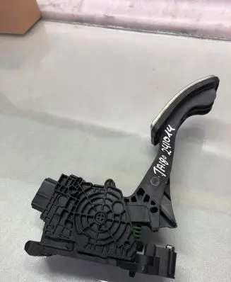 Volkswagen Taigo Accelerator throttle pedal 2q1723503