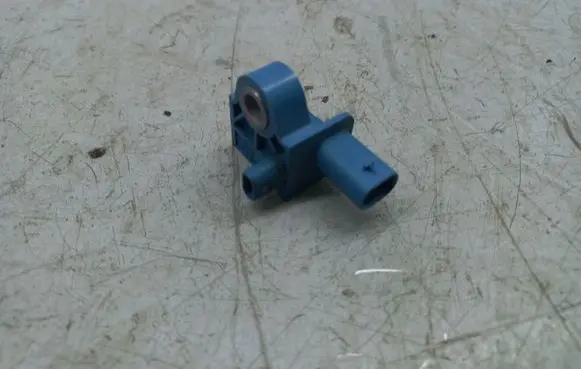 Volkswagen Jetta VI Airbag deployment crash/impact sensor 5K0959351A