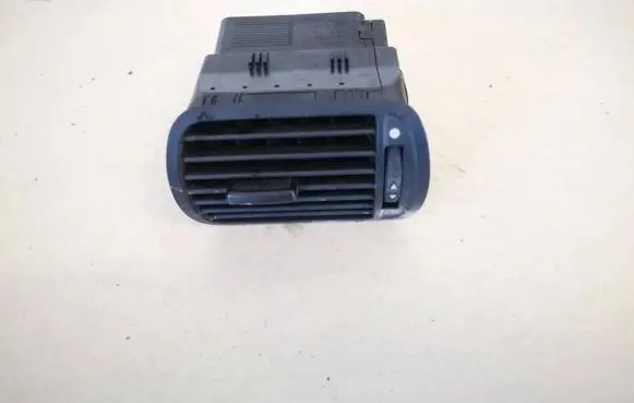 Audi A3 S3 8L Dash center air vent grill 8l0820901
