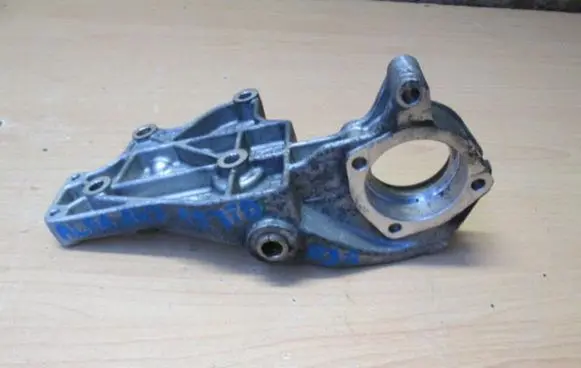 Alfa Romeo 147 Driveshaft support bearing bracket 