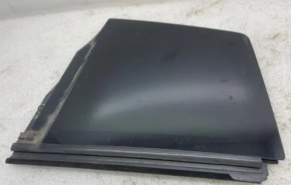 Tesla Model X Rear side window 43R004553 E000214