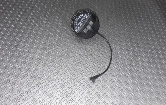 Mitsubishi Lancer Fuel tank filler cap 