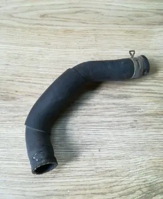 Toyota Yaris Engine coolant pipe/hose
