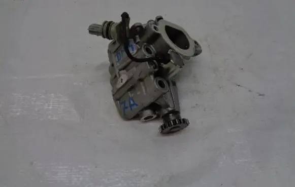 Dacia Sandero III Oil pump 150126230R