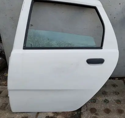 Fiat Punto (188) Rear door