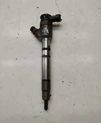 KIA Optima Fuel injector 338002A610 0445110589
