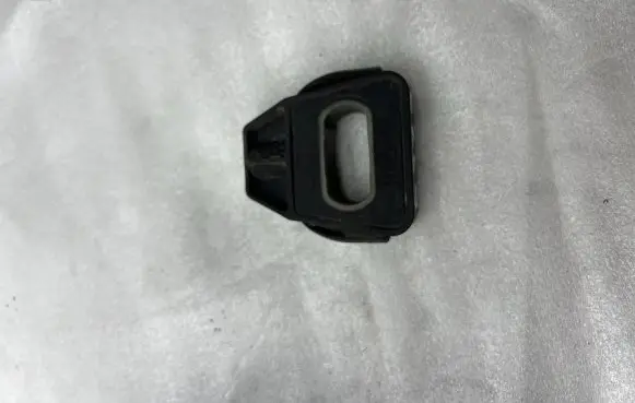 Audi A3 S3 8L Radiator mount bracket 1U0121367A 1J0806157A