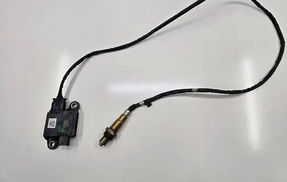 Audi A4 S4 B9 8W Lambda probe sensor 8W0906261E