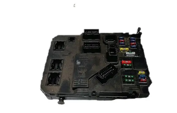 Peugeot Partner Fuse module 9649627780