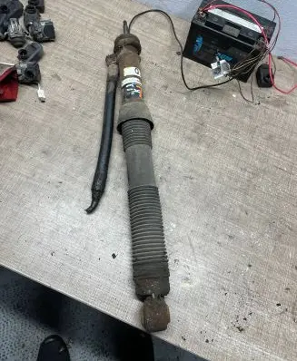 Mercedes-Benz C W203 Front shock absorber/damper A2033204513