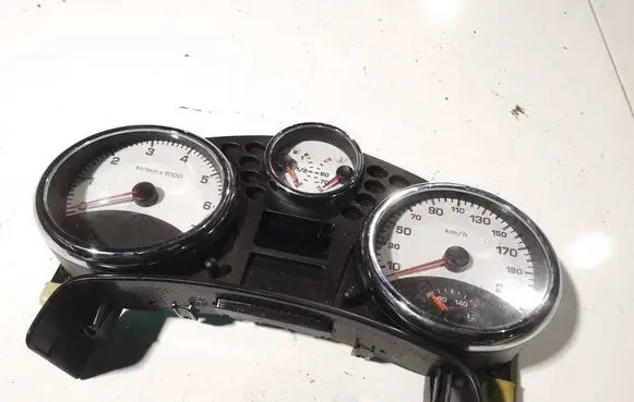 Peugeot 207 Speedometer (instrument cluster) a2c53065549